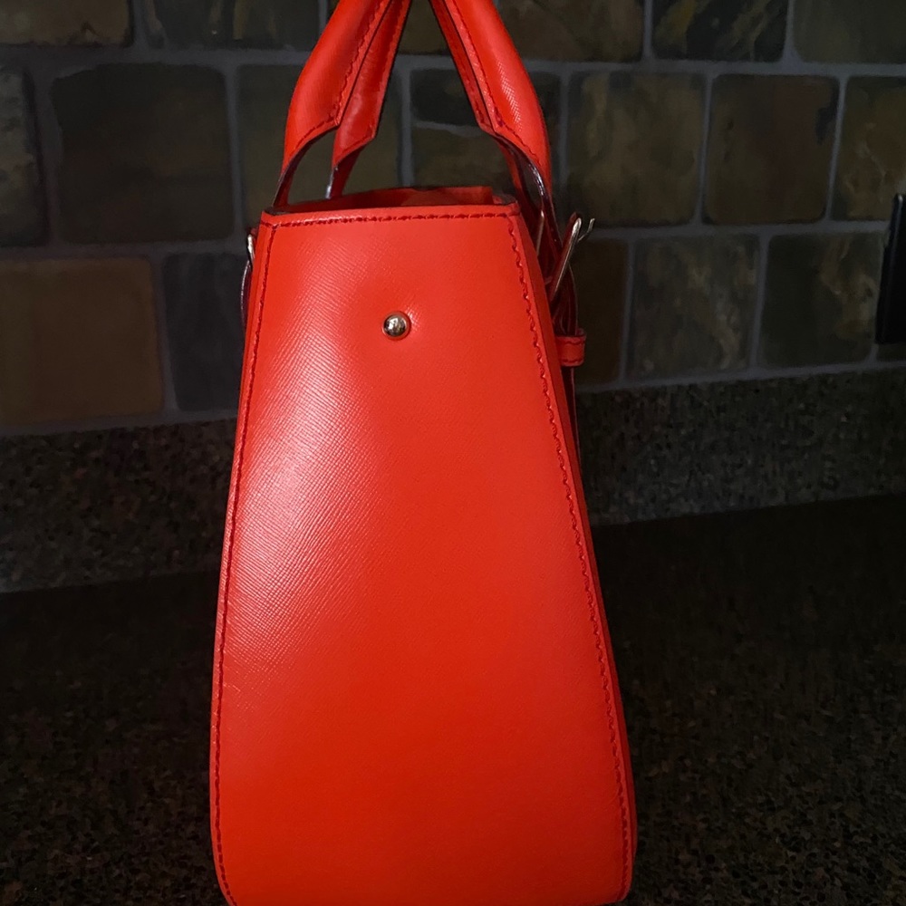 🎉SOLD🎉Kate Spade Orange Saffiano Satchel Handbag - Picture 4 of 13